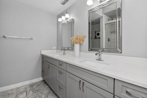 Tiny photo for 165 N CANAL Street #1129, Chicago, IL 60606 (MLS # 12610485)