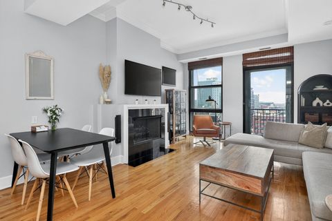 Tiny photo for 165 N CANAL Street #1129, Chicago, IL 60606 (MLS # 12610485)
