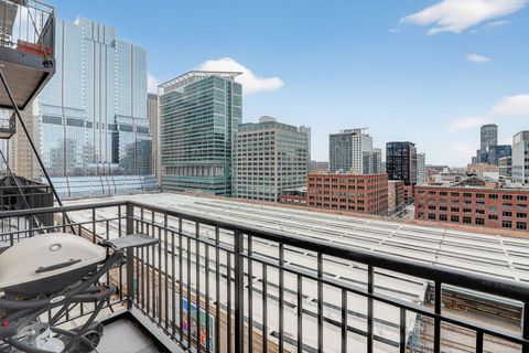 Tiny photo for 165 N CANAL Street #1129, Chicago, IL 60606 (MLS # 12610485)