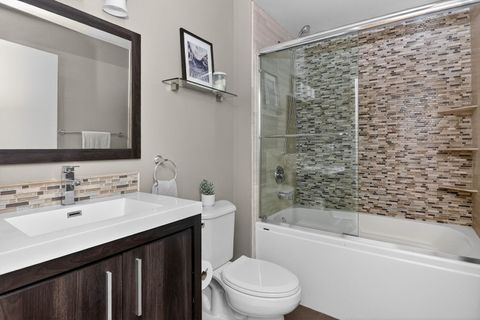 Tiny photo for 165 N CANAL Street #1129, Chicago, IL 60606 (MLS # 12610485)