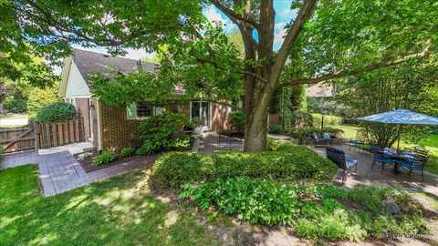Tiny photo for 1500 Country Squire Drive, Geneva, IL 60134 (MLS # 12465059)