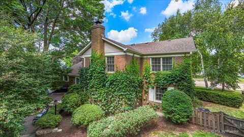 Tiny photo for 1500 Country Squire Drive, Geneva, IL 60134 (MLS # 12465059)