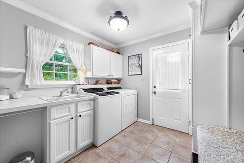 Tiny photo for 1500 Country Squire Drive, Geneva, IL 60134 (MLS # 12465059)
