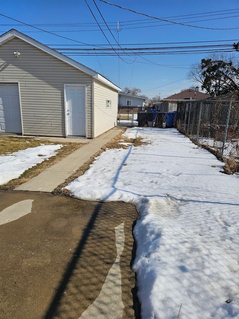 Tiny photo for 9117 S WALLACE Street, Chicago, IL 60620 (MLS # 12578391)