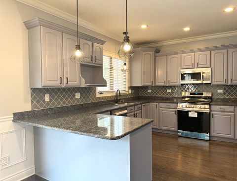 Tiny photo for 9706 52nd Avenue, Oak Lawn, IL 60453 (MLS # 12480511)