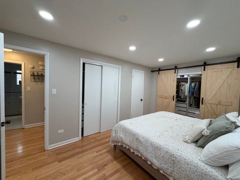Tiny photo for 9848 S Muskegon Avenue, Chicago, IL 60617 (MLS # 12681791)