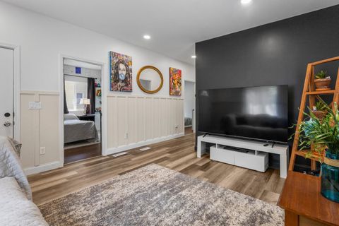 Tiny photo for 904 E Water Street, Urbana, IL 61802 (MLS # 12645464)