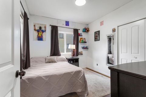 Tiny photo for 904 E Water Street, Urbana, IL 61802 (MLS # 12645464)
