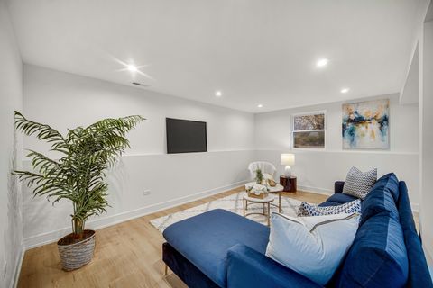 Tiny photo for 1845 Everett Avenue, Des Plaines, IL 60018 (MLS # 12523669)