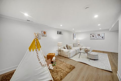 Tiny photo for 1845 Everett Avenue, Des Plaines, IL 60018 (MLS # 12523669)