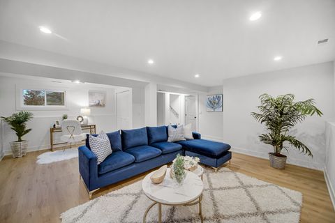 Tiny photo for 1845 Everett Avenue, Des Plaines, IL 60018 (MLS # 12523669)