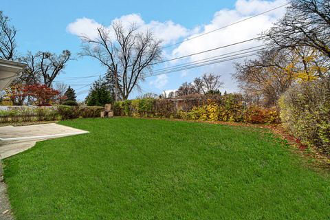 Tiny photo for 1845 Everett Avenue, Des Plaines, IL 60018 (MLS # 12523669)