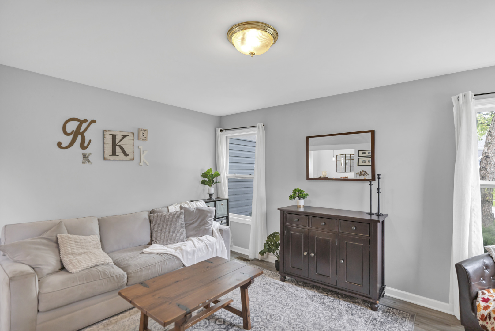 1661 Penny Lane