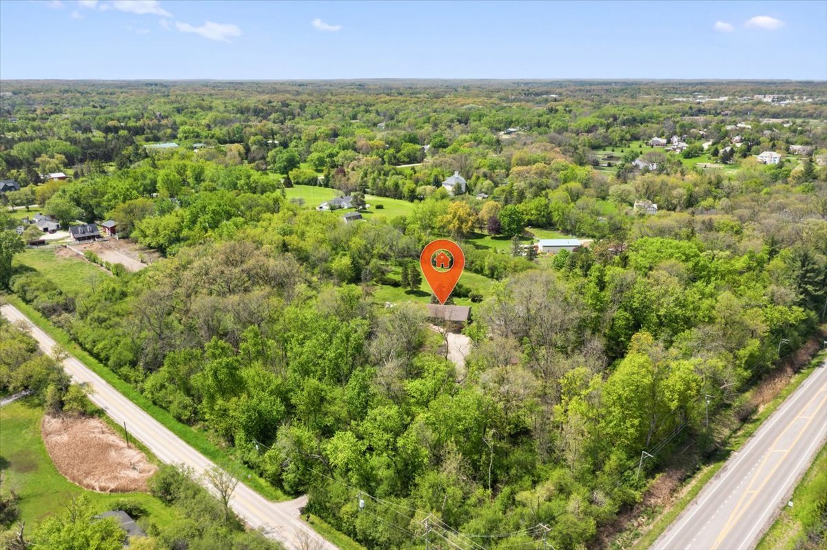 22446 N OLD BARRINGTON Road N