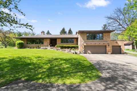 Tiny photo for 22446 N OLD BARRINGTON Road N, North Barrington, IL 60010 (MLS # 12639386)