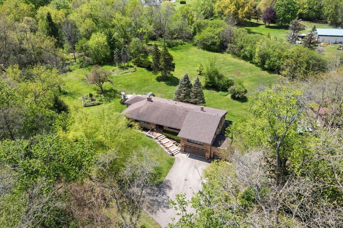 22446 N OLD BARRINGTON Road N