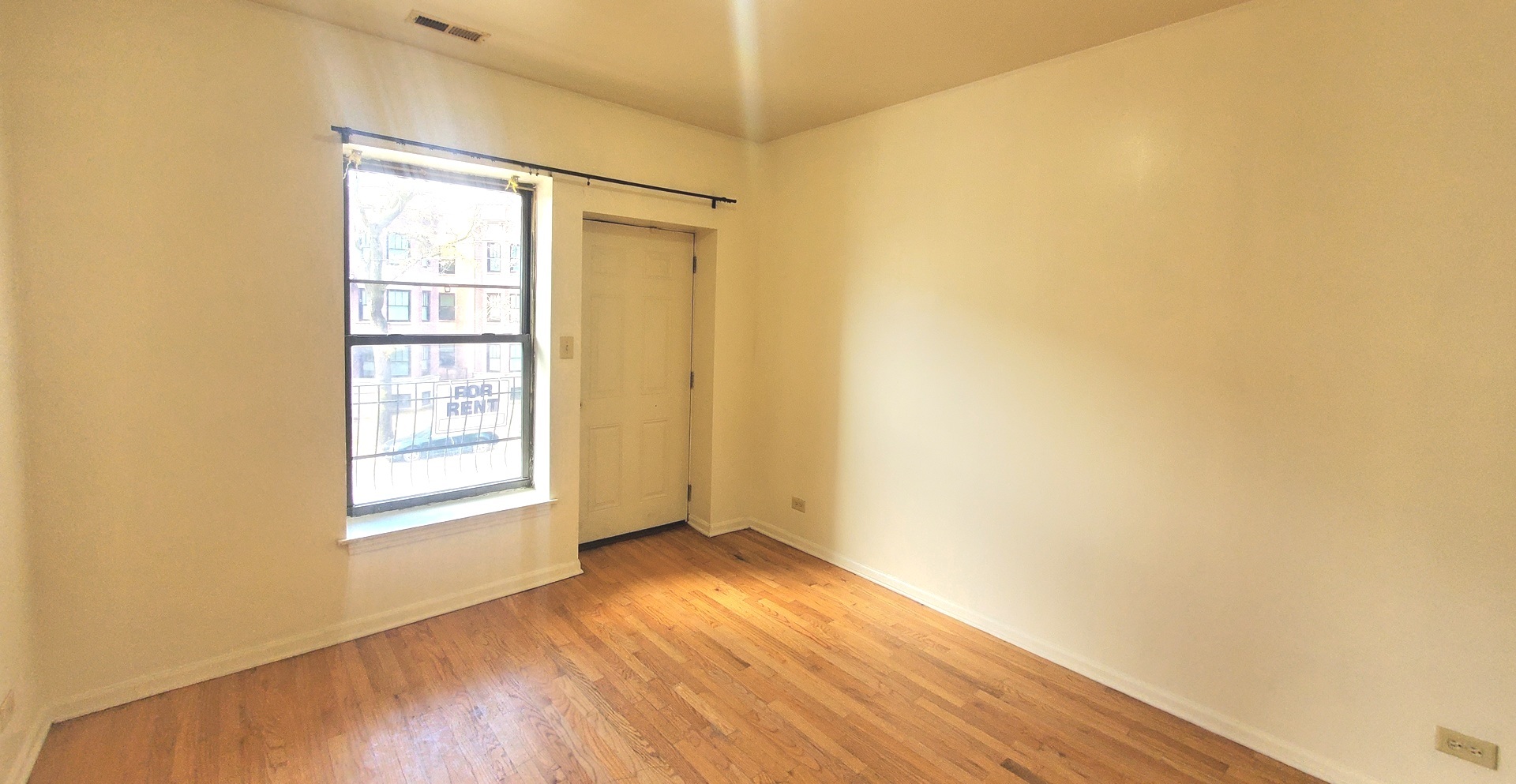 4615 S Michigan Avenue 2S