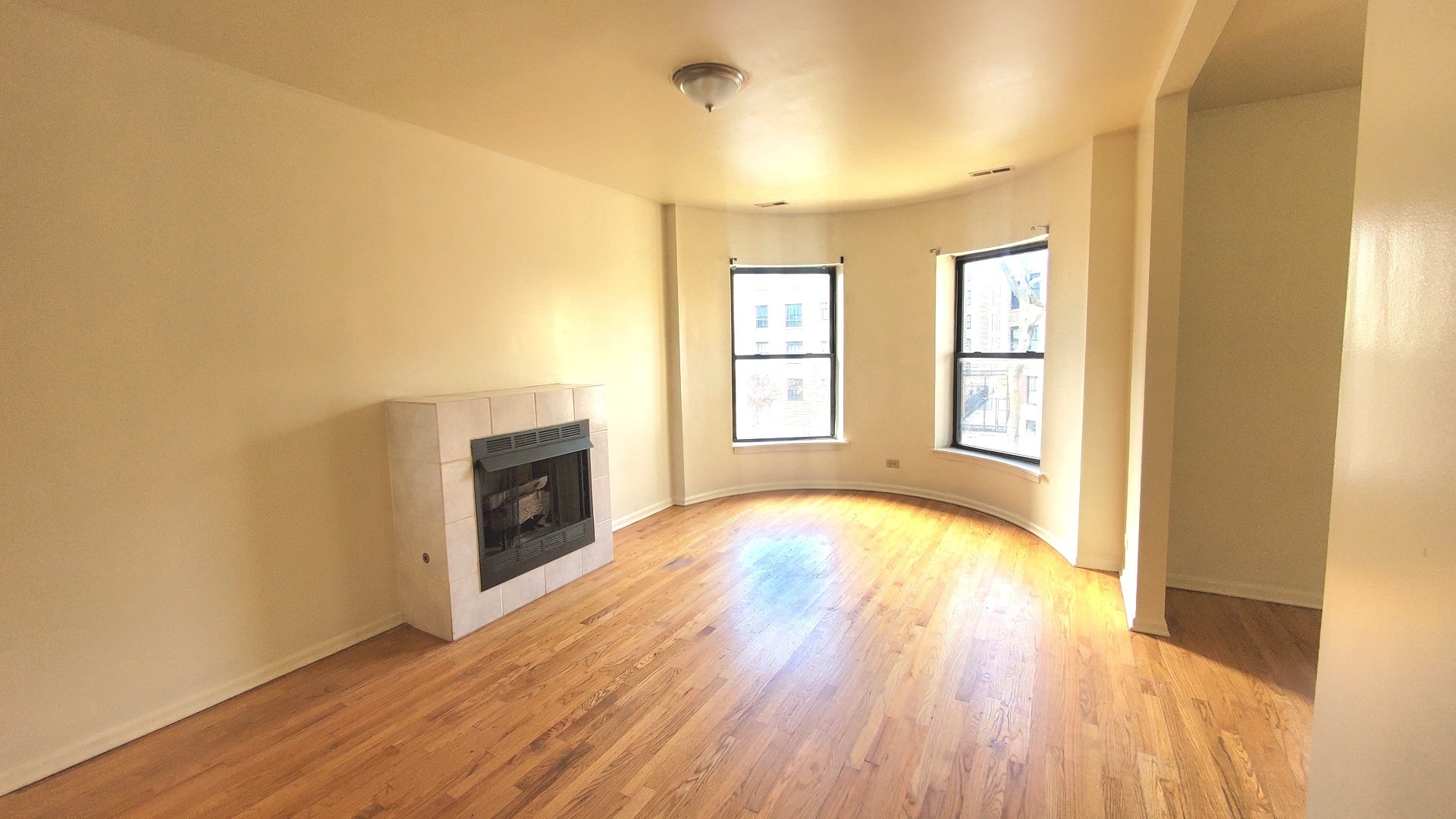 4615 S Michigan Avenue 2S