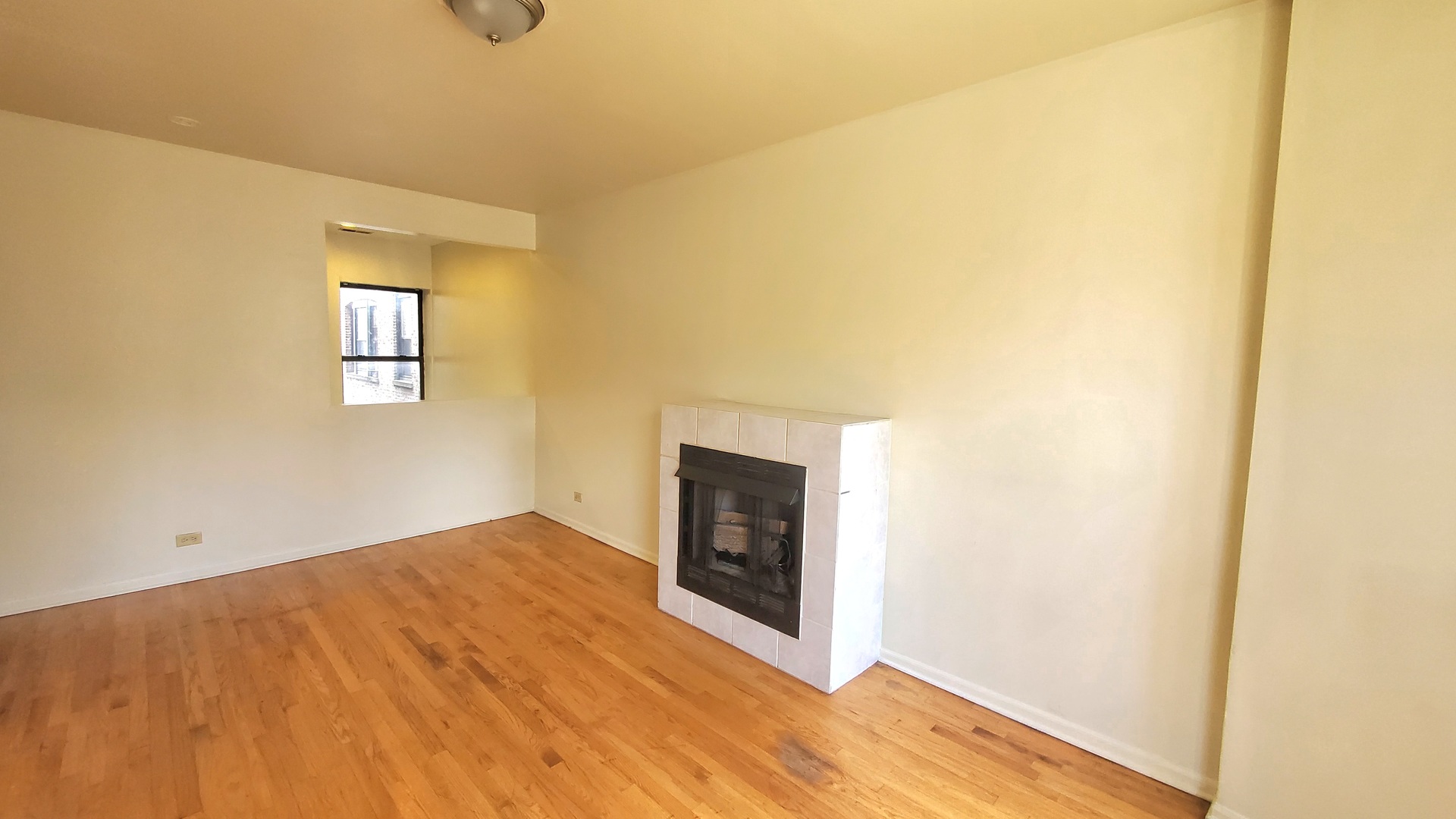 4615 S Michigan Avenue 2S