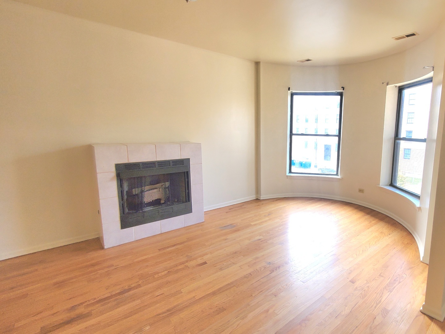 4615 S Michigan Avenue 2S