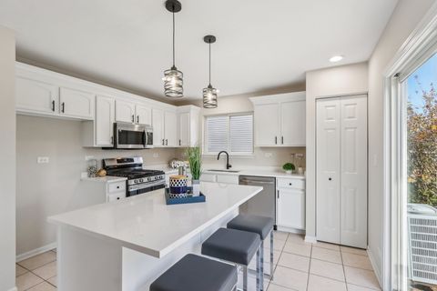 Tiny photo for 2060 Lyndhurst Lane, Aurora, IL 60503 (MLS # 12560162)