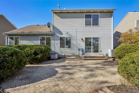 Tiny photo for 2060 Lyndhurst Lane, Aurora, IL 60503 (MLS # 12560162)