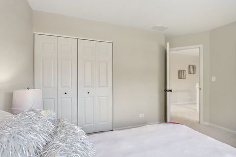 Tiny photo for 2060 Lyndhurst Lane, Aurora, IL 60503 (MLS # 12560162)