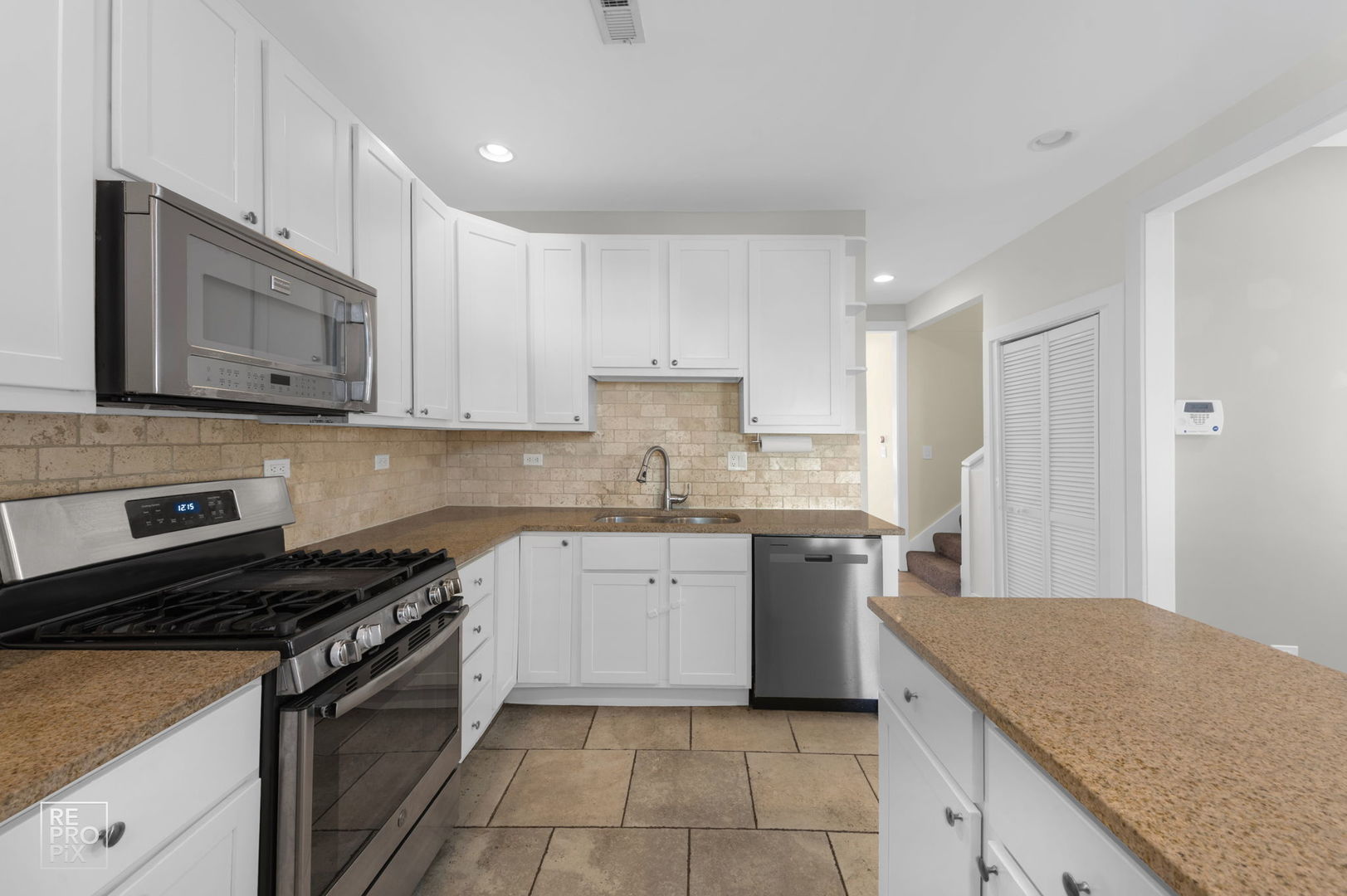 3320 W Warner Avenue 2