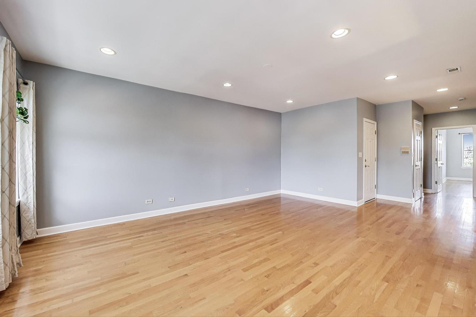 2618 W Rosemont Avenue 3