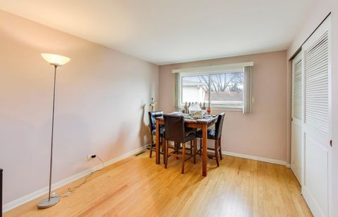 Tiny photo for 725 Elizabeth Lane, Des Plaines, IL 60016 (MLS # 12583682)