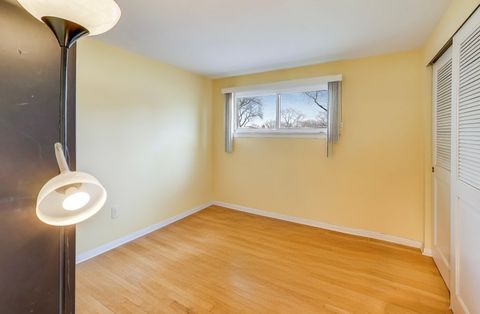 Tiny photo for 725 Elizabeth Lane, Des Plaines, IL 60016 (MLS # 12583682)