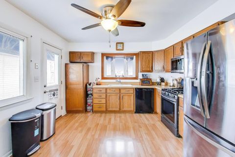 Tiny photo for 725 Elizabeth Lane, Des Plaines, IL 60016 (MLS # 12583682)