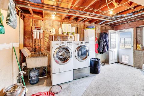 Tiny photo for 725 Elizabeth Lane, Des Plaines, IL 60016 (MLS # 12583682)