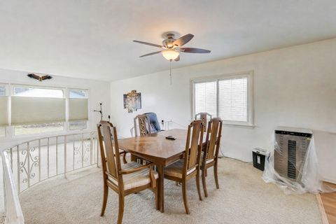 Tiny photo for 725 Elizabeth Lane, Des Plaines, IL 60016 (MLS # 12583682)