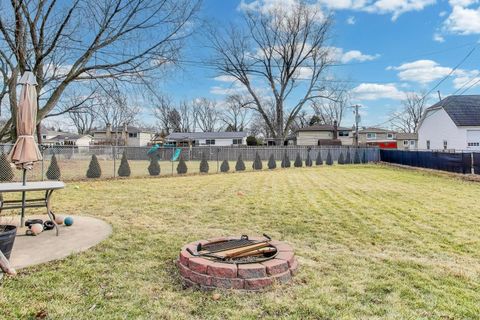 Tiny photo for 725 Elizabeth Lane, Des Plaines, IL 60016 (MLS # 12583682)