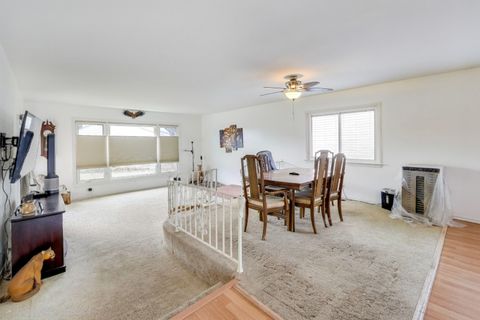 Tiny photo for 725 Elizabeth Lane, Des Plaines, IL 60016 (MLS # 12583682)