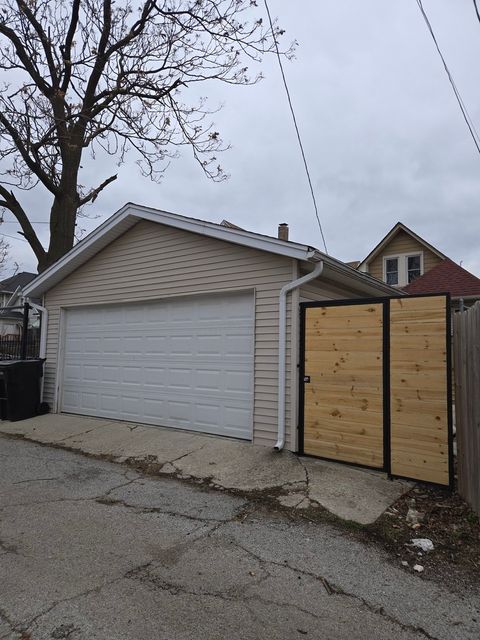 Tiny photo for 5405 W Haddon Avenue, Chicago, IL 60651 (MLS # 12591646)