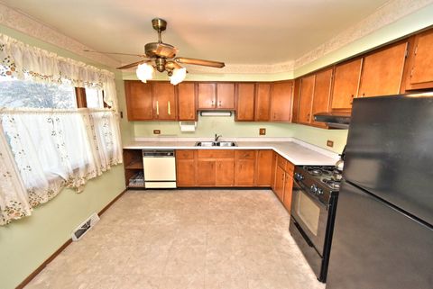 Tiny photo for 1354 E 158th Street, South Holland, IL 60473 (MLS # 12499295)