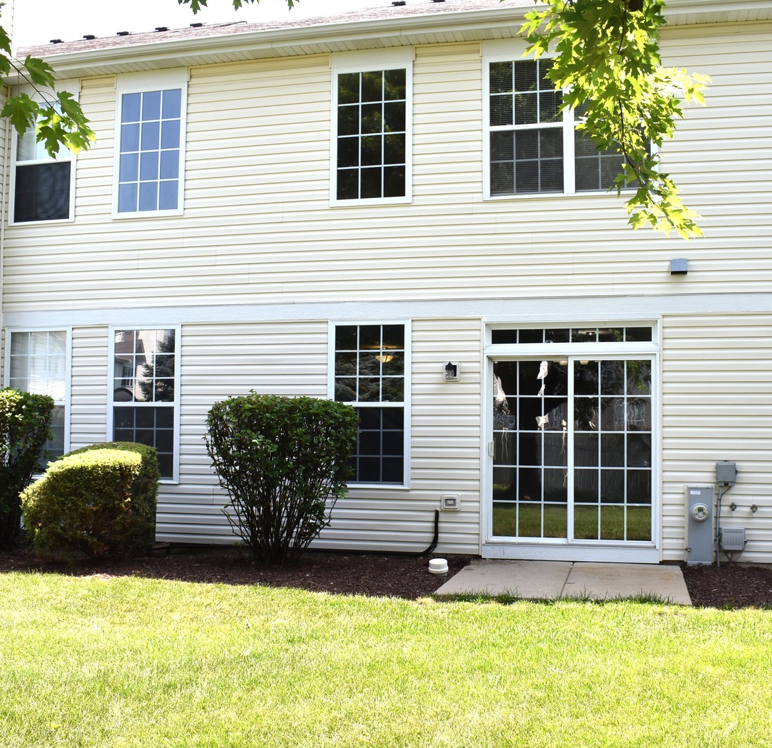 1973 W Crestview Circle