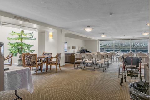 Tiny photo for 22 Park Lane #404, Park Ridge, IL 60068 (MLS # 12625786)