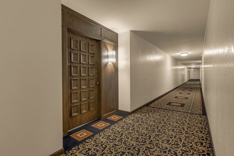 Tiny photo for 22 Park Lane #404, Park Ridge, IL 60068 (MLS # 12625786)