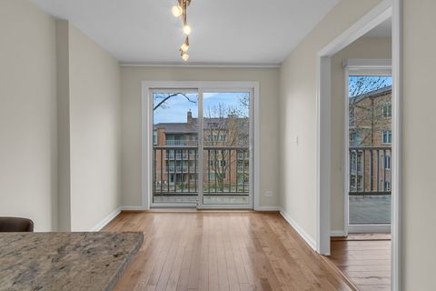 Tiny photo for 22 Park Lane #404, Park Ridge, IL 60068 (MLS # 12625786)