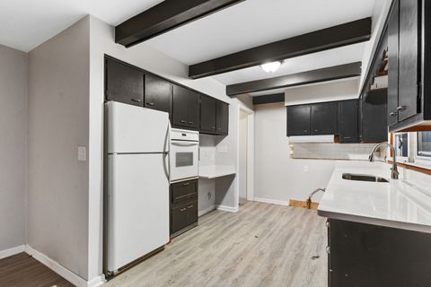 Tiny photo for 920 Oakley Avenue, Rockford, IL 61101 (MLS # 12548349)