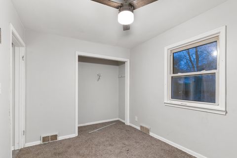 Tiny photo for 920 Oakley Avenue, Rockford, IL 61101 (MLS # 12548349)