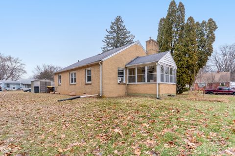 Tiny photo for 920 Oakley Avenue, Rockford, IL 61101 (MLS # 12548349)