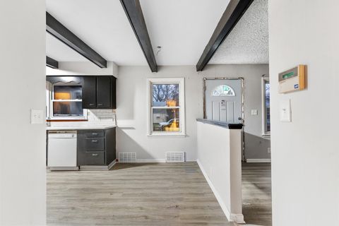 Tiny photo for 920 Oakley Avenue, Rockford, IL 61101 (MLS # 12548349)