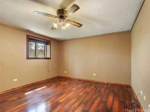Tiny photo for 1291 Banbury Road, Mundelein, IL 60060 (MLS # 12434072)