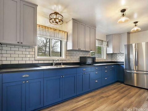 Tiny photo for 1291 Banbury Road, Mundelein, IL 60060 (MLS # 12434072)