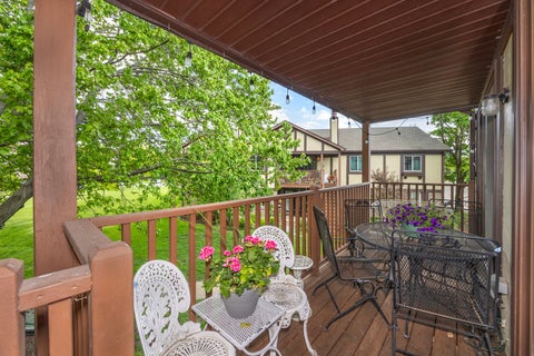 Tiny photo for 423 Ramblewood Drive #D, Glen Ellyn, IL 60137 (MLS # 12643573)