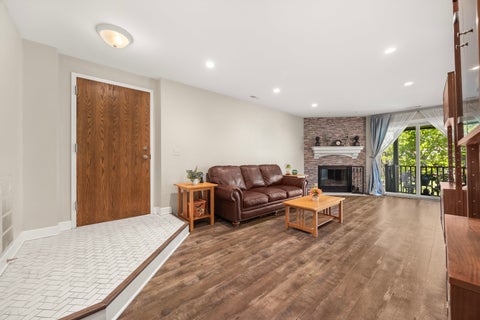 Tiny photo for 423 Ramblewood Drive #D, Glen Ellyn, IL 60137 (MLS # 12643573)